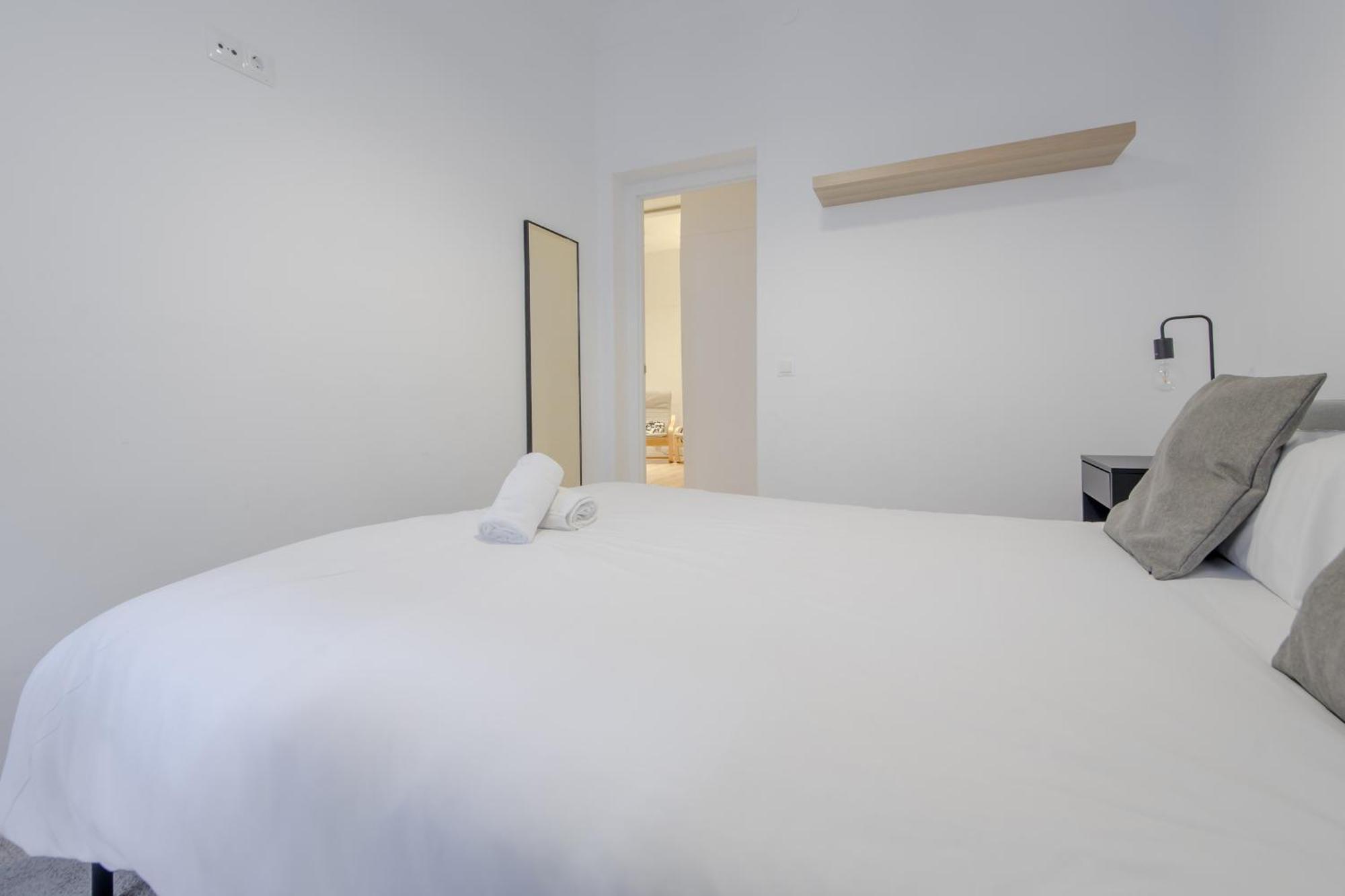Premium Apt Para 9Pax En Calle Olmo - Centro De Madrid E1 Exterior photo
