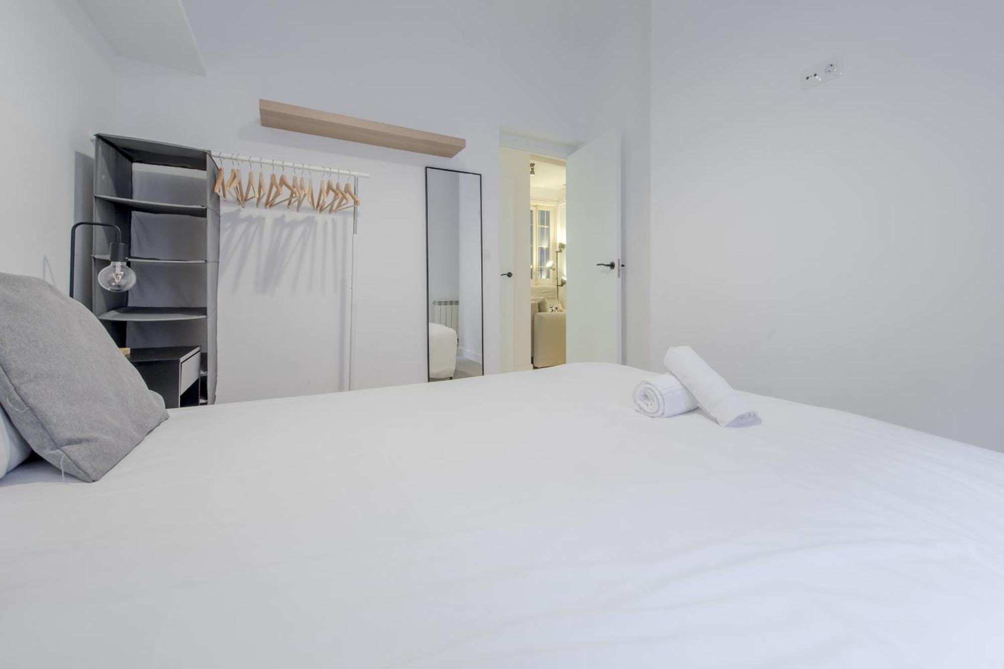 Premium Apt Para 9Pax En Calle Olmo - Centro De Madrid E1 Exterior photo