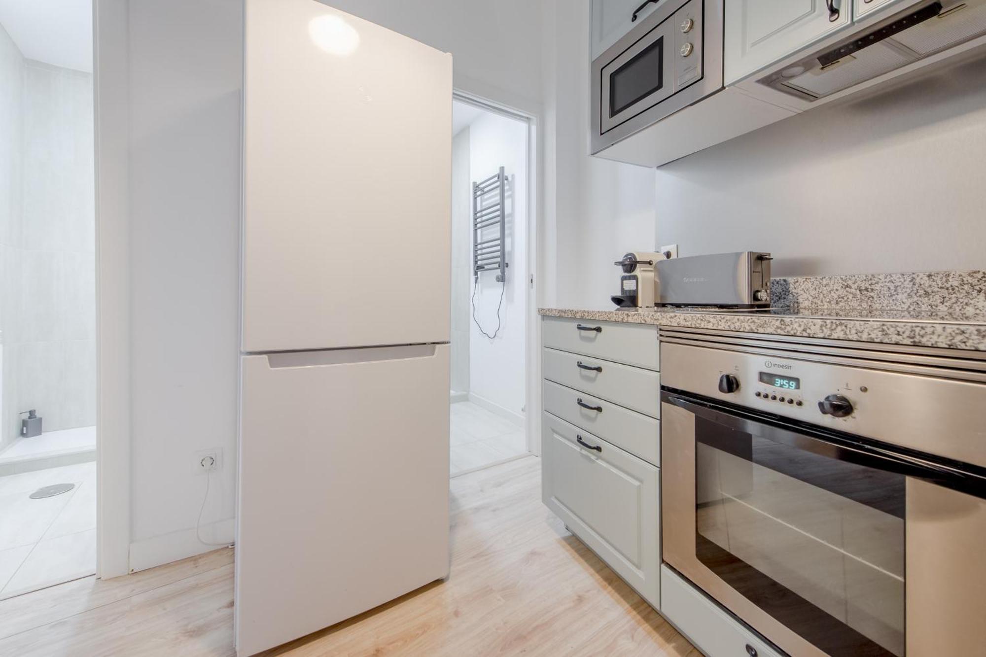 Premium Apt Para 9Pax En Calle Olmo - Centro De Madrid E1 Exterior photo